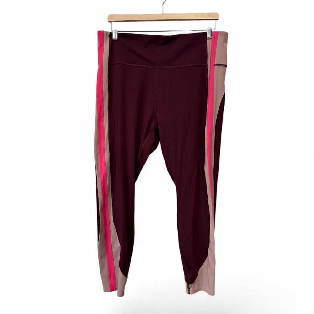 Wmns Athleta Crunch 7/8 Length Tight XL Two Tone Maroon/Pink Leggings Gym Casual